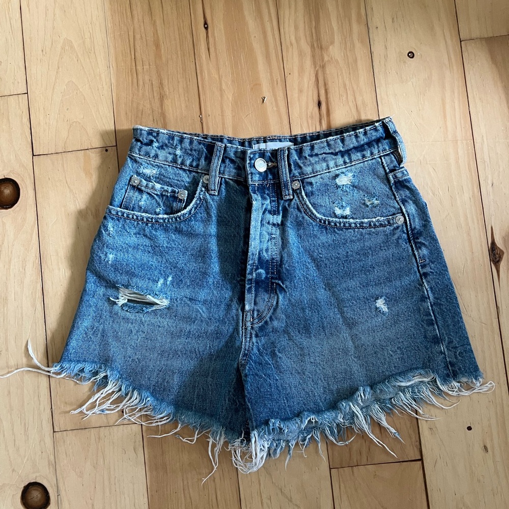 Short jeans Zara